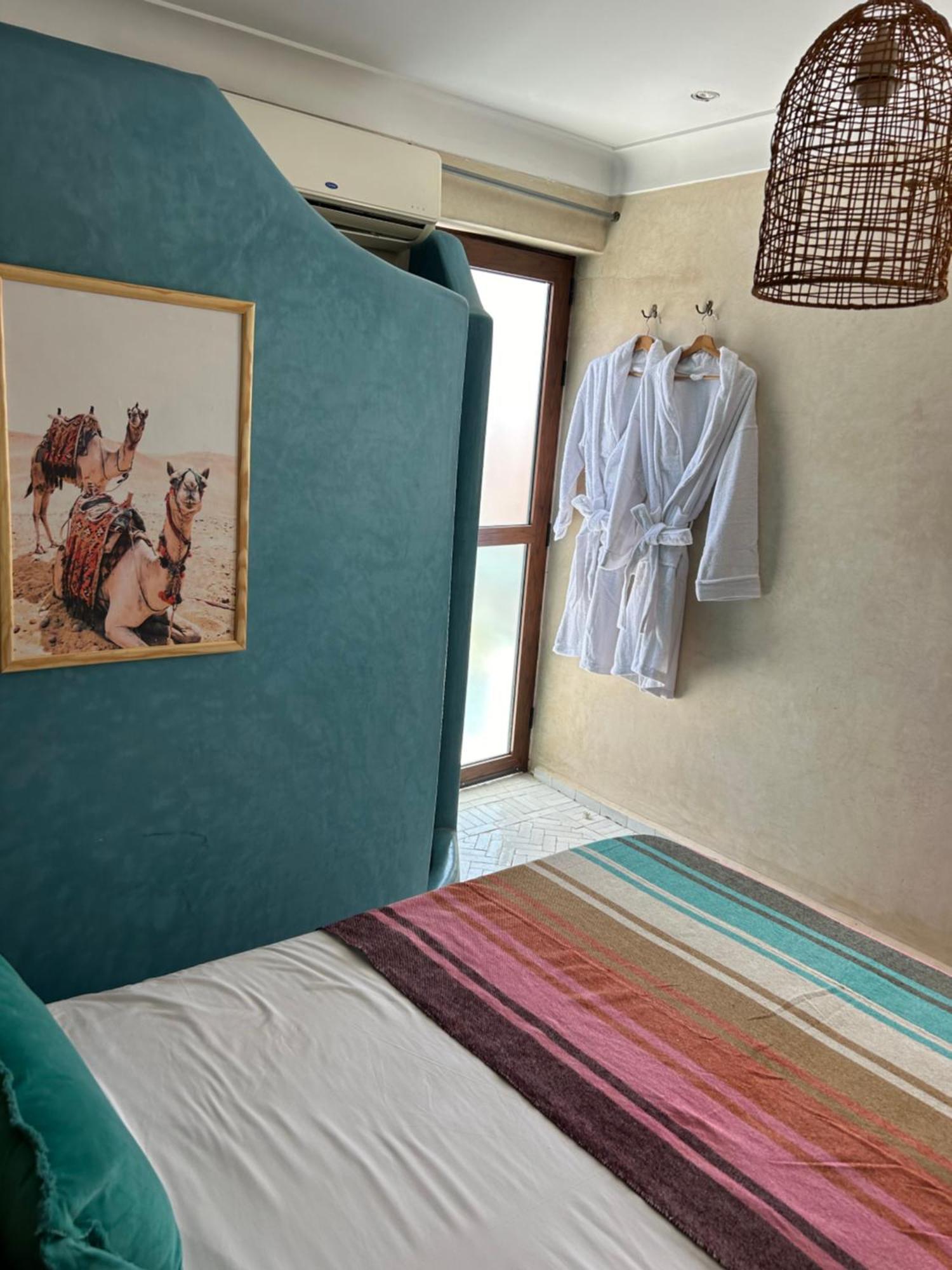 Riad Amazing Amazigh Avec Jacuzzi Petit Dejeuner Compris Avec Aussi Chambres Familiales Pres De La Place Jemaa El Fna มาร์ราเกช ภายนอก รูปภาพ