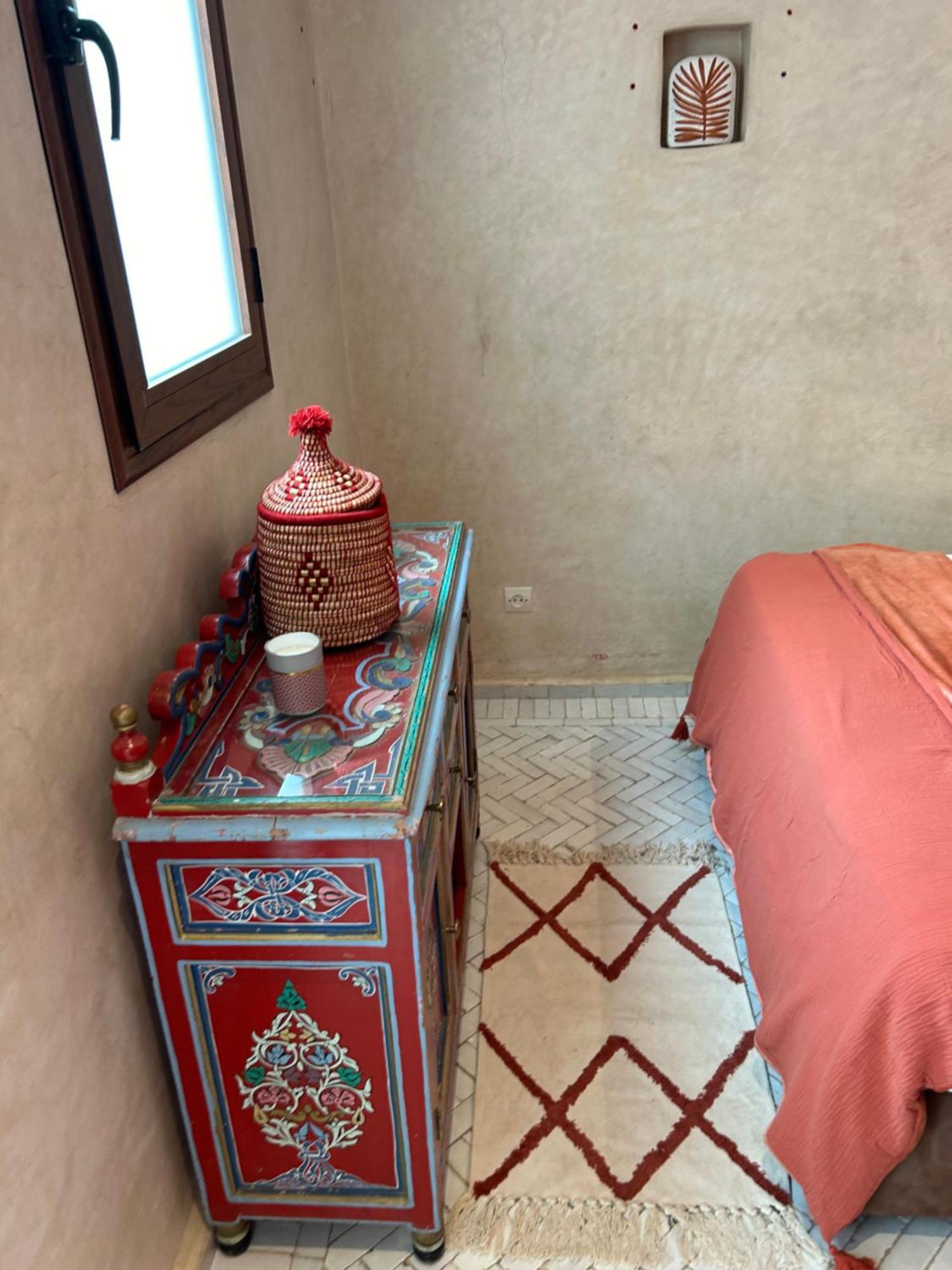 Riad Amazing Amazigh Avec Jacuzzi Petit Dejeuner Compris Avec Aussi Chambres Familiales Pres De La Place Jemaa El Fna มาร์ราเกช ภายนอก รูปภาพ